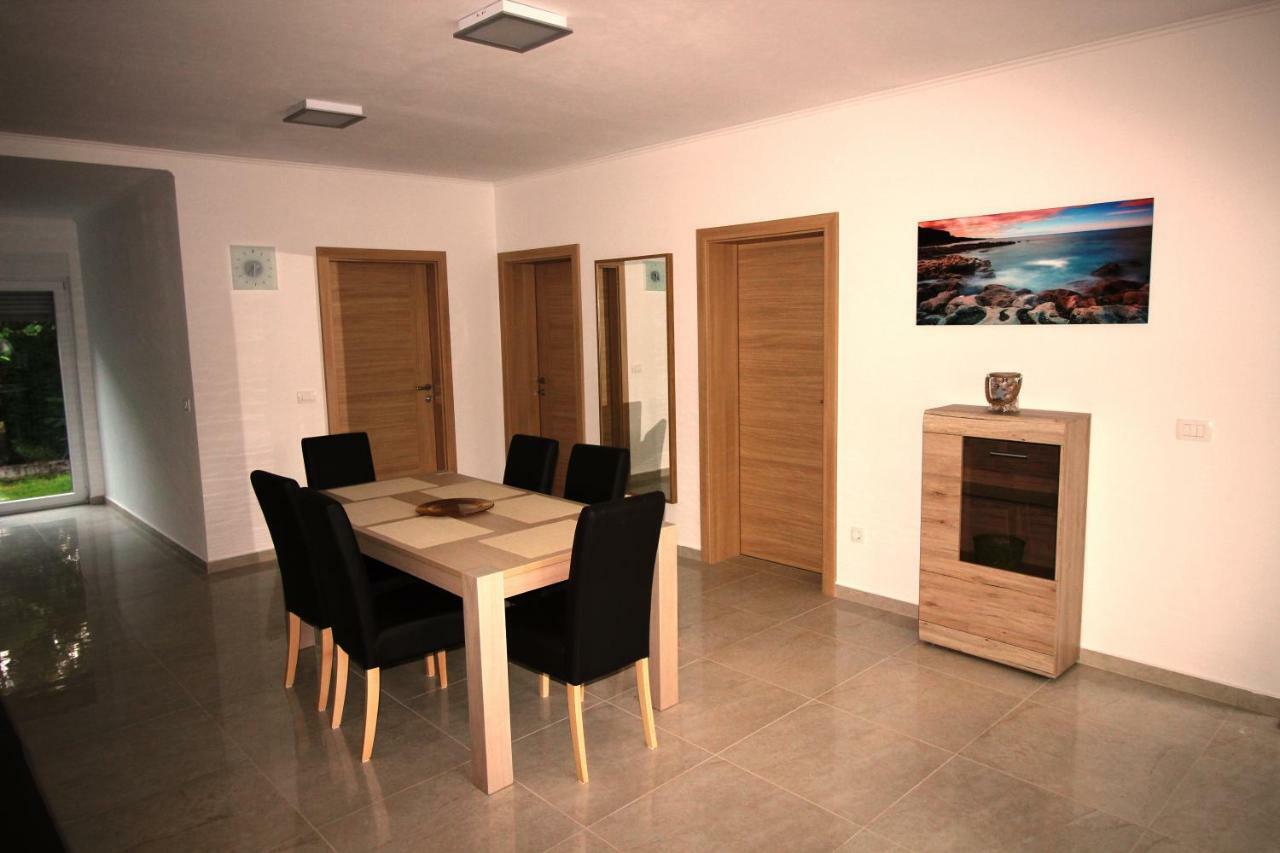 Apartment אומאג מראה חיצוני תמונה