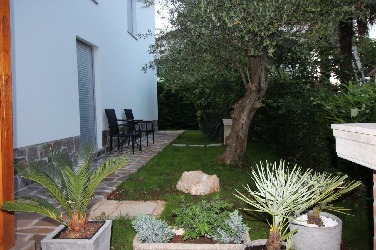 Apartment אומאג מראה חיצוני תמונה